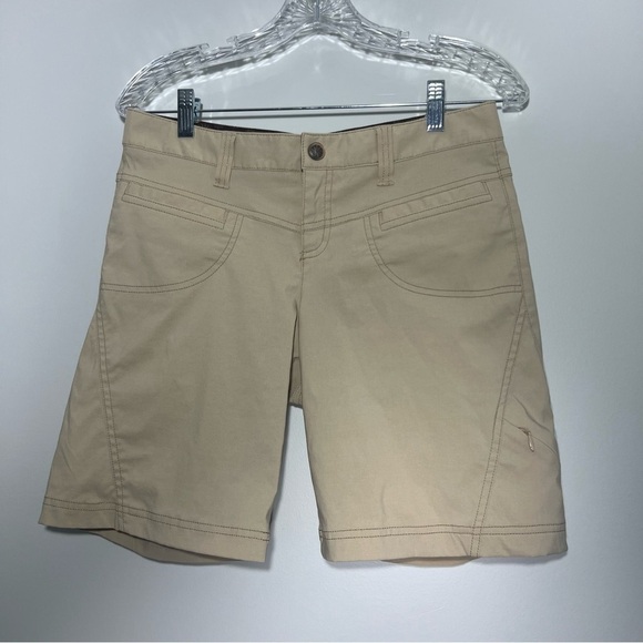 ATHLETA Dipper Bermuda Beige Khahi Cargo Short Size 4 - Picture 1 of 8